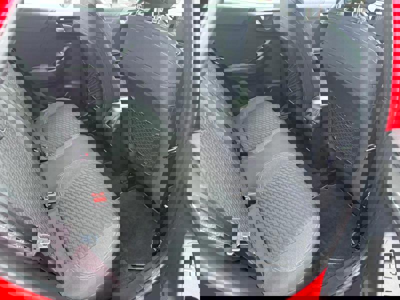 Image Ford PUMA 1.5 120 Titanium Full leds GPS Radar Carplay Sièges chauffants Régul Clim auto  Gtie 1 an 